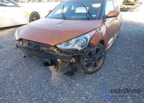 2016 Hyundai Veloster Turbo z USA, uszkodzony, nr VIN KMHTC6AE8GU256869